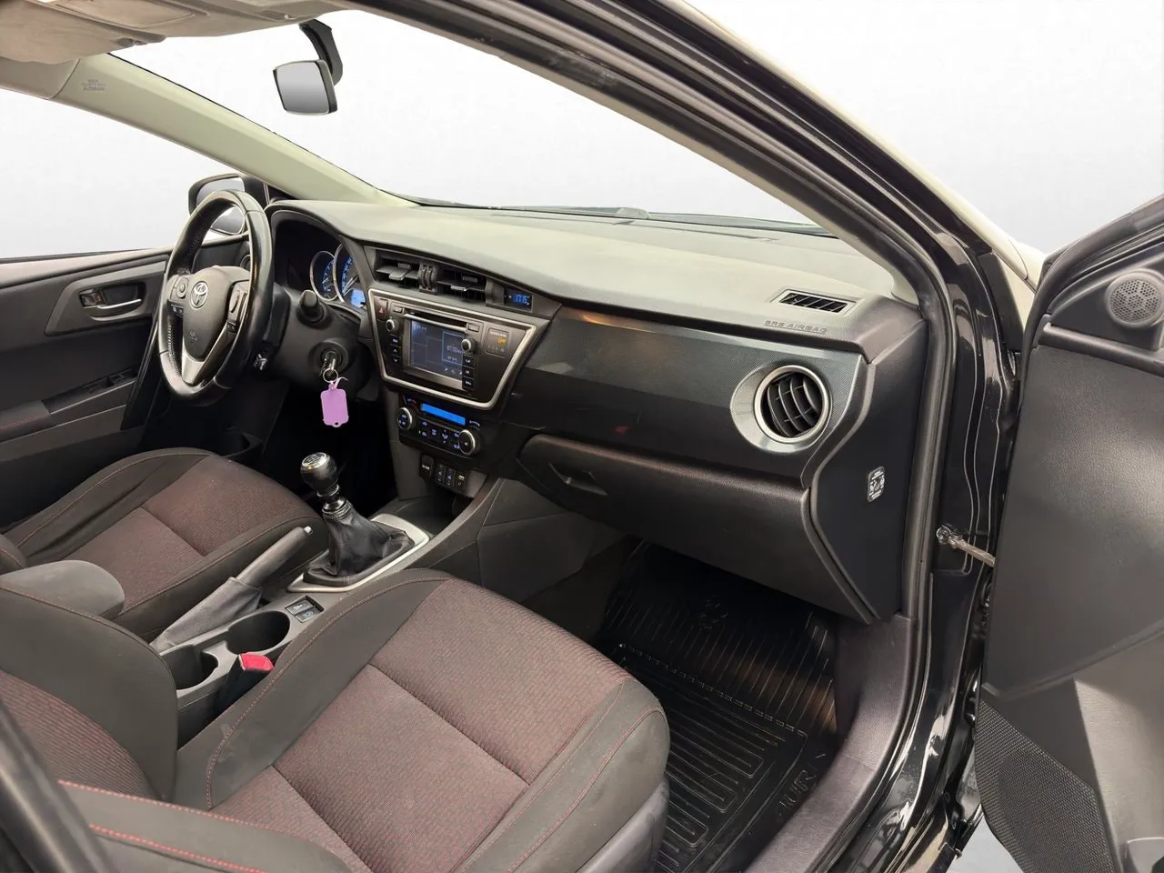 Vehicle image 21