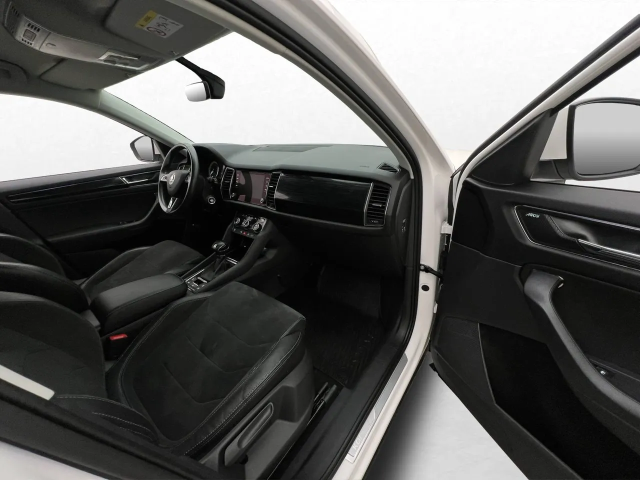 Vehicle image 23