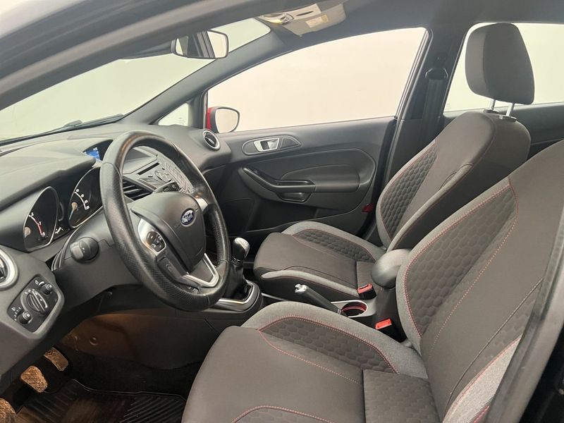 Ford Fiesta bild 8