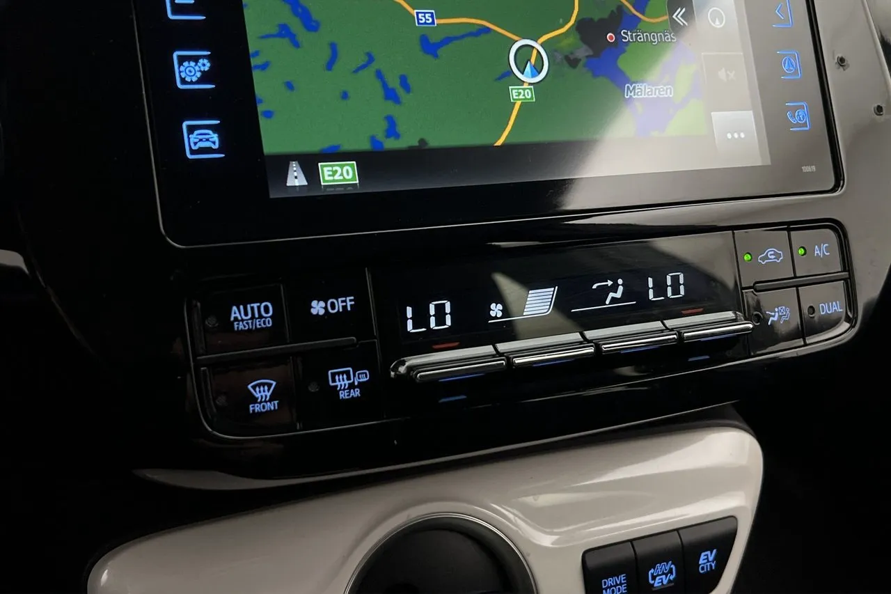 Vehicle image 21