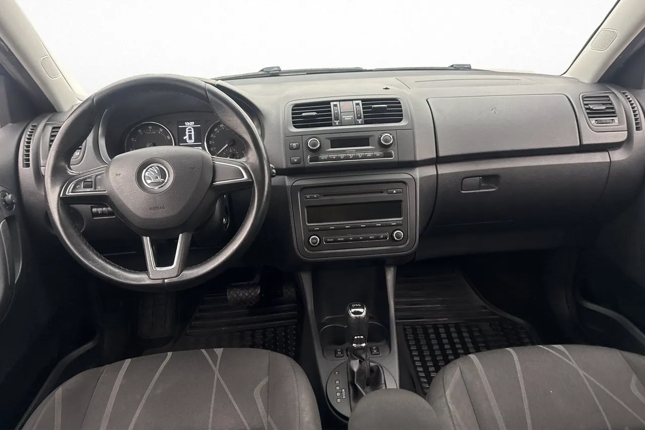 Vehicle image 8