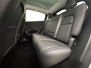 Tesla Model Y bild 21