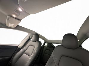 Tesla Model Y bild 10
