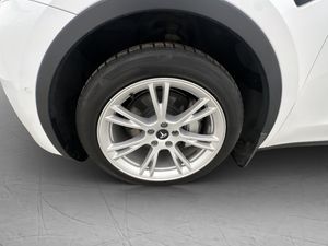 Tesla Model Y bild 28