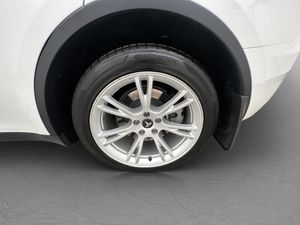 Tesla Model Y bild 29