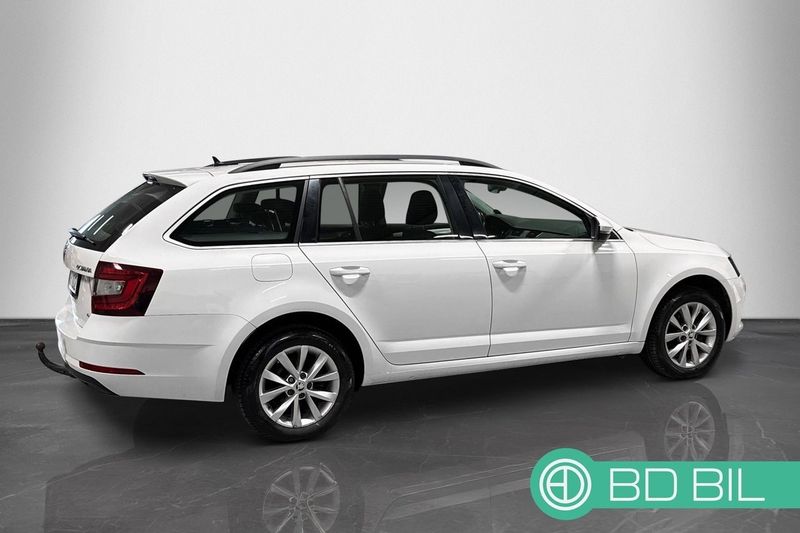 Skoda Octavia bild 8