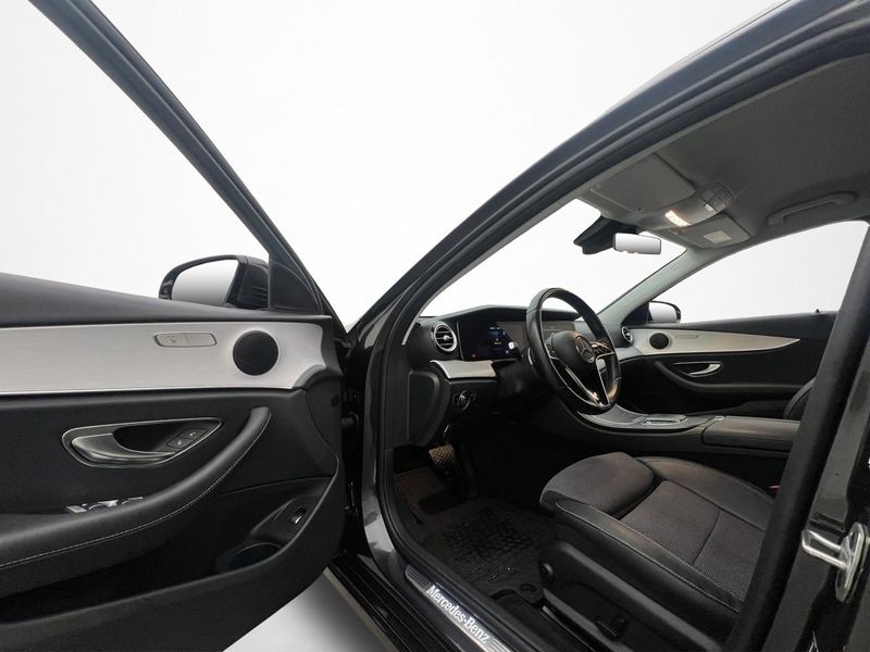 Mercedes E300 bild 12