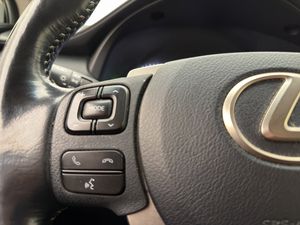 Lexus NX bild 17