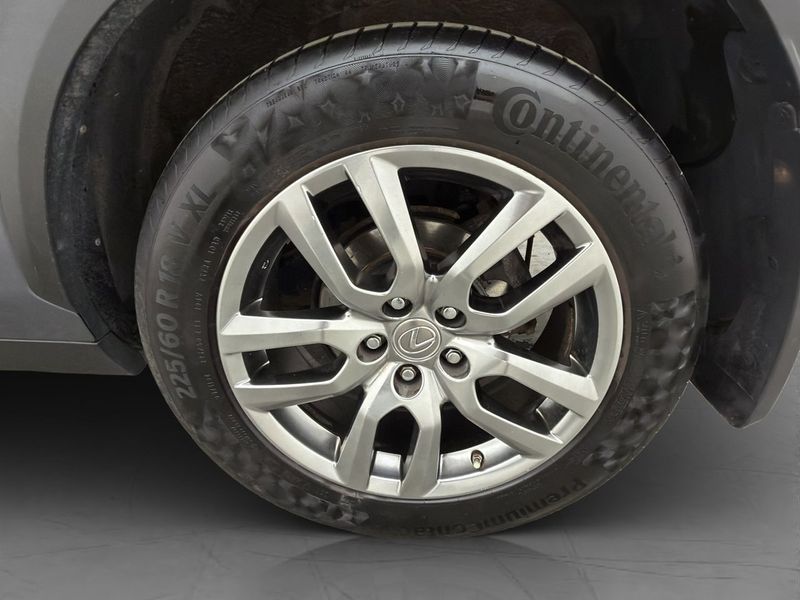 Lexus NX bild 33