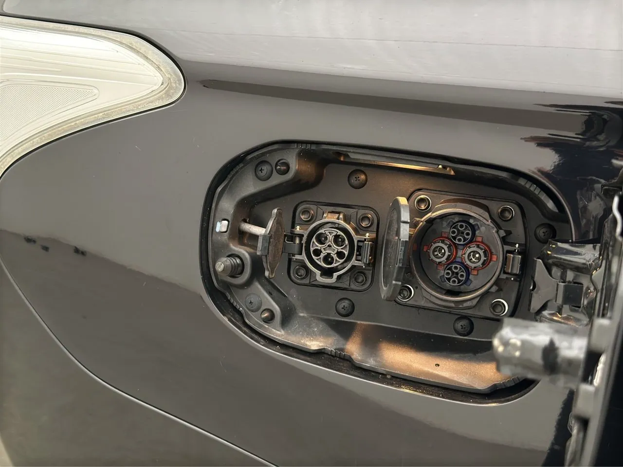 Vehicle image 30