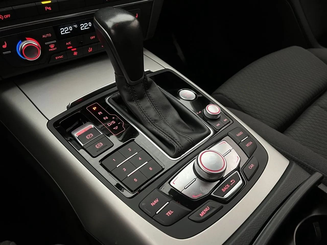 Vehicle image 23