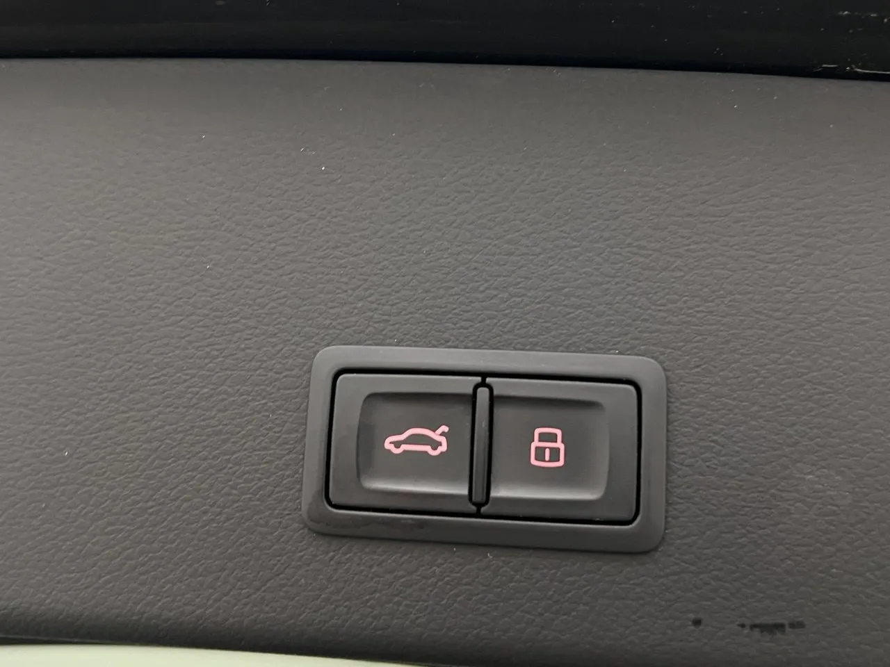 Vehicle image 29