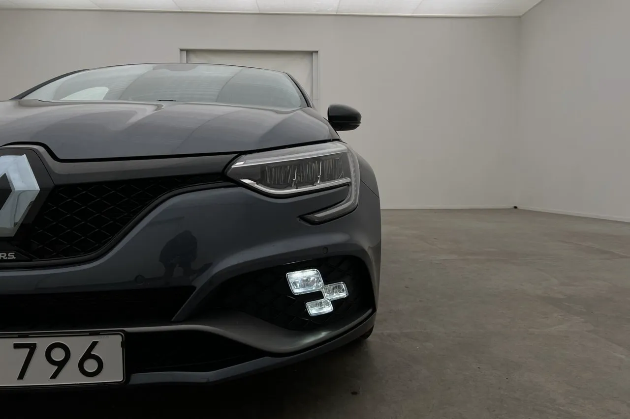 Vehicle image 37