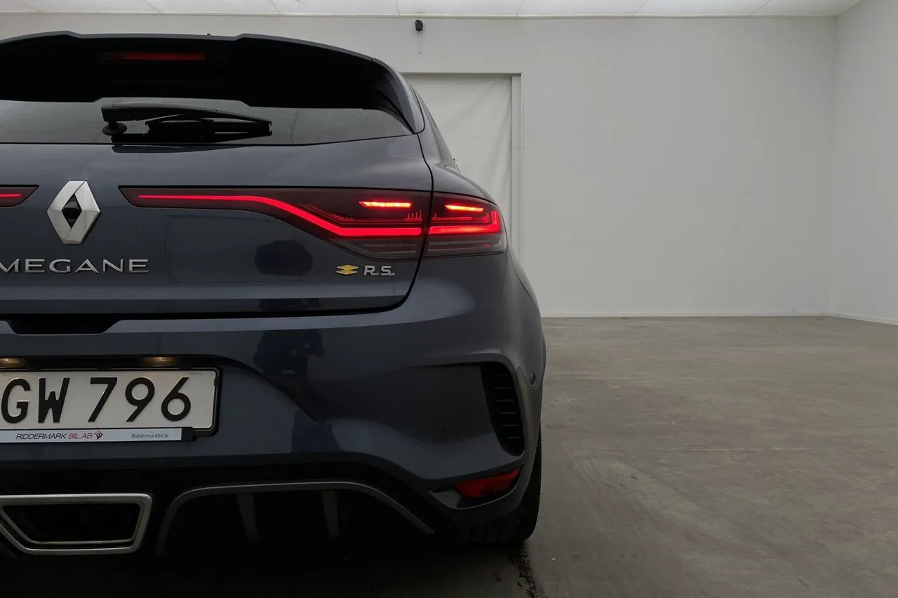 Vehicle image 35