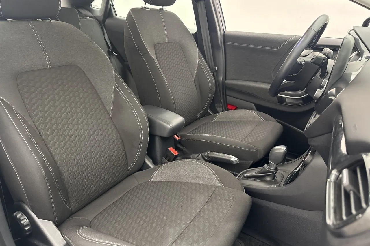 Vehicle image 21