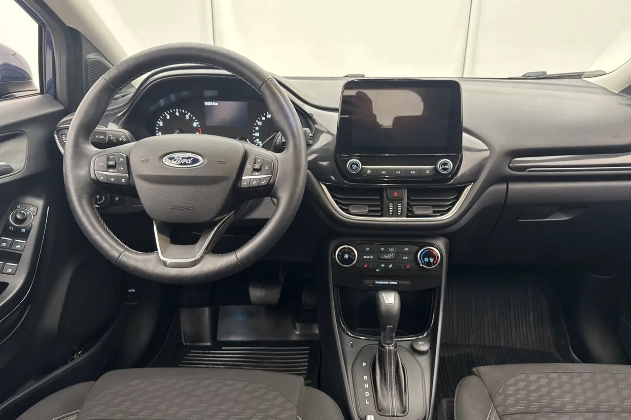 Vehicle image 8