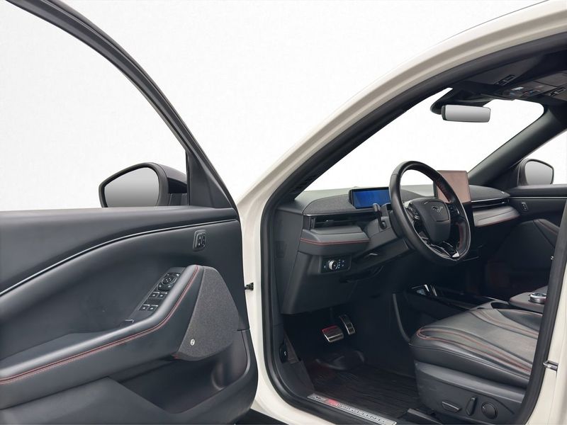 Ford Mustang Mach-E bild 12