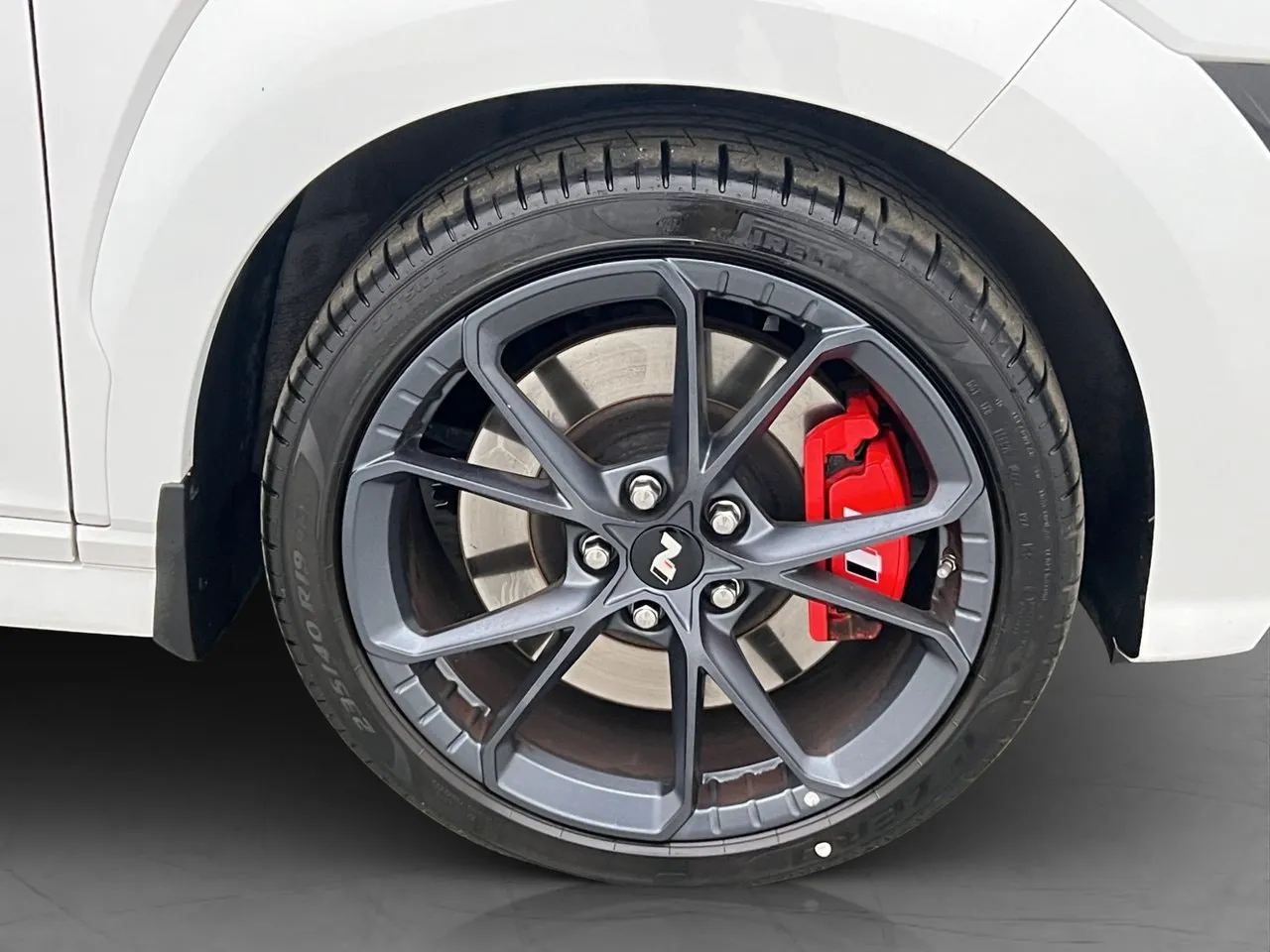 Vehicle image 35