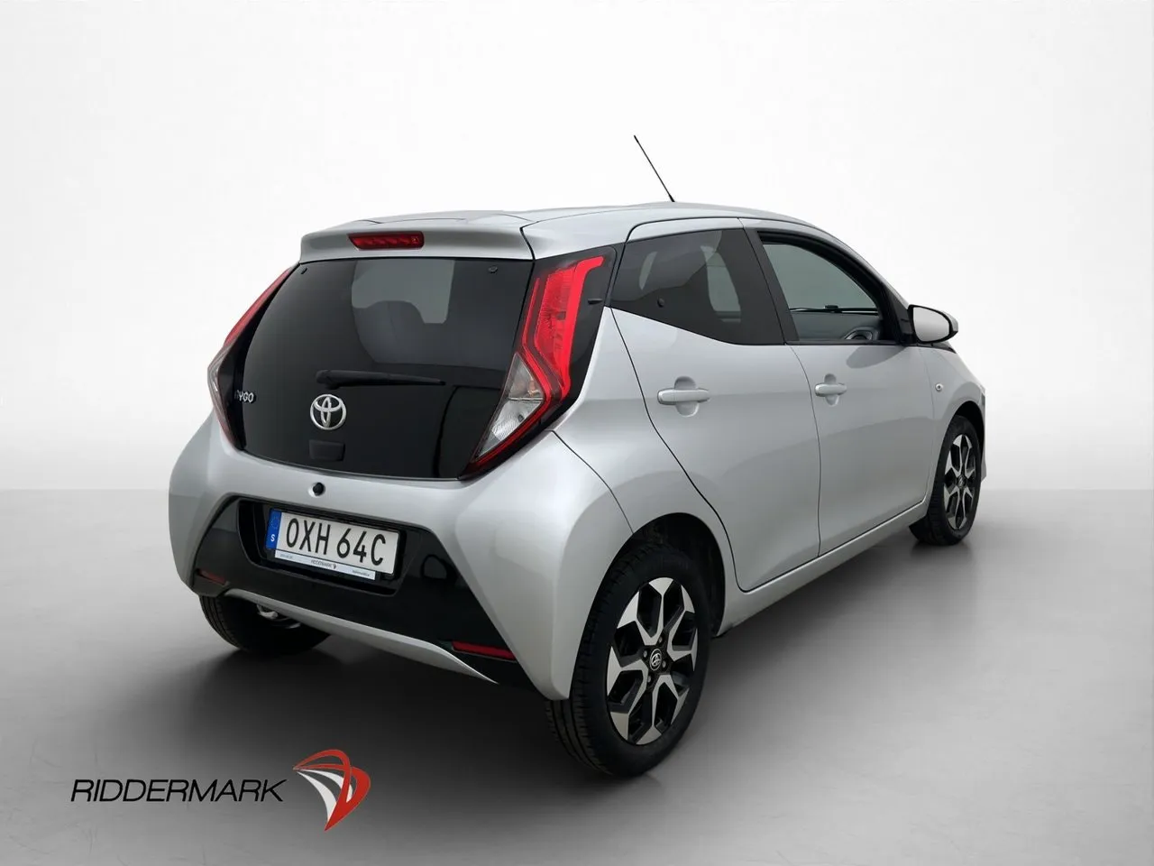 Vehicle image 7