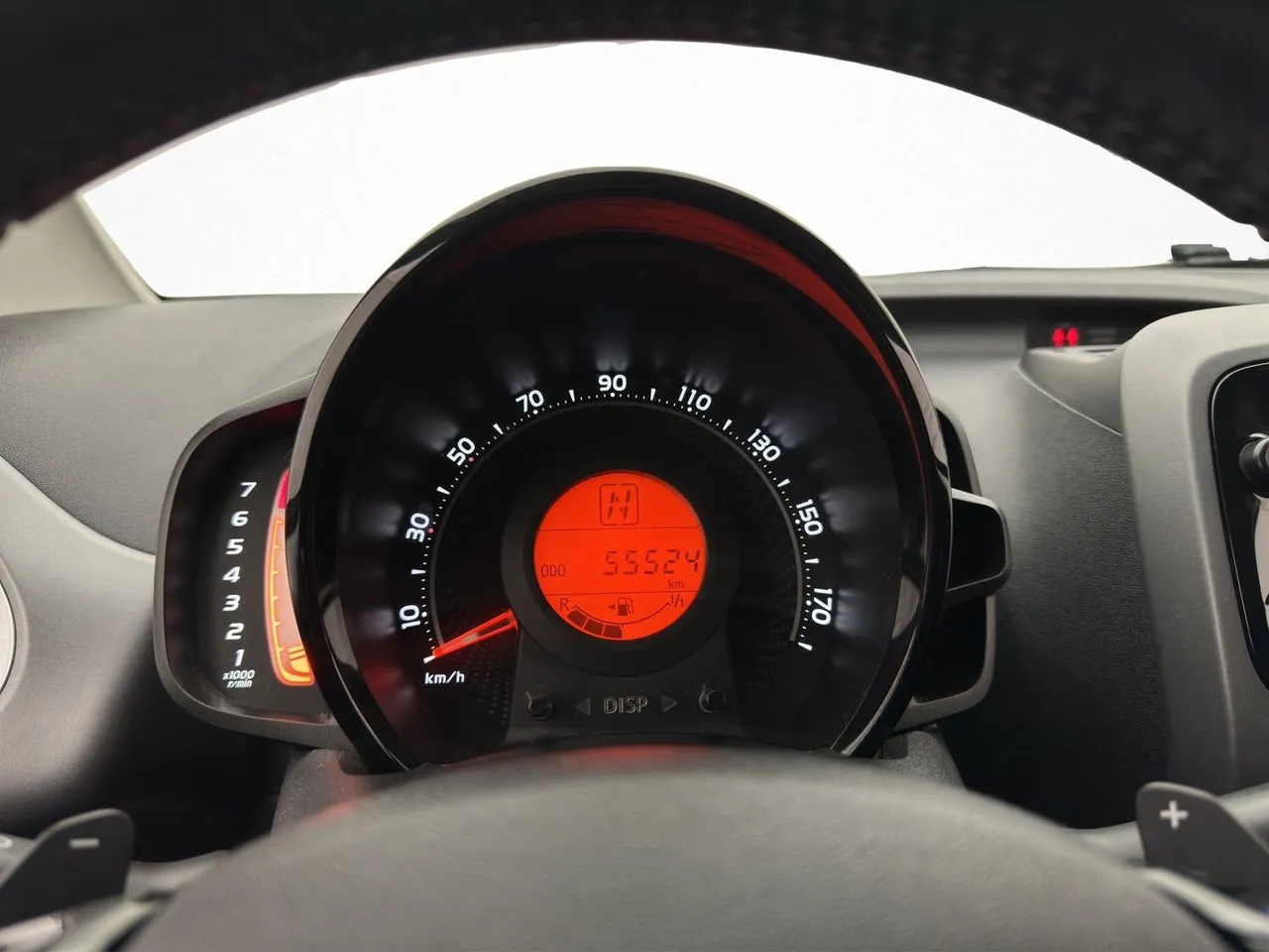 Vehicle image 14