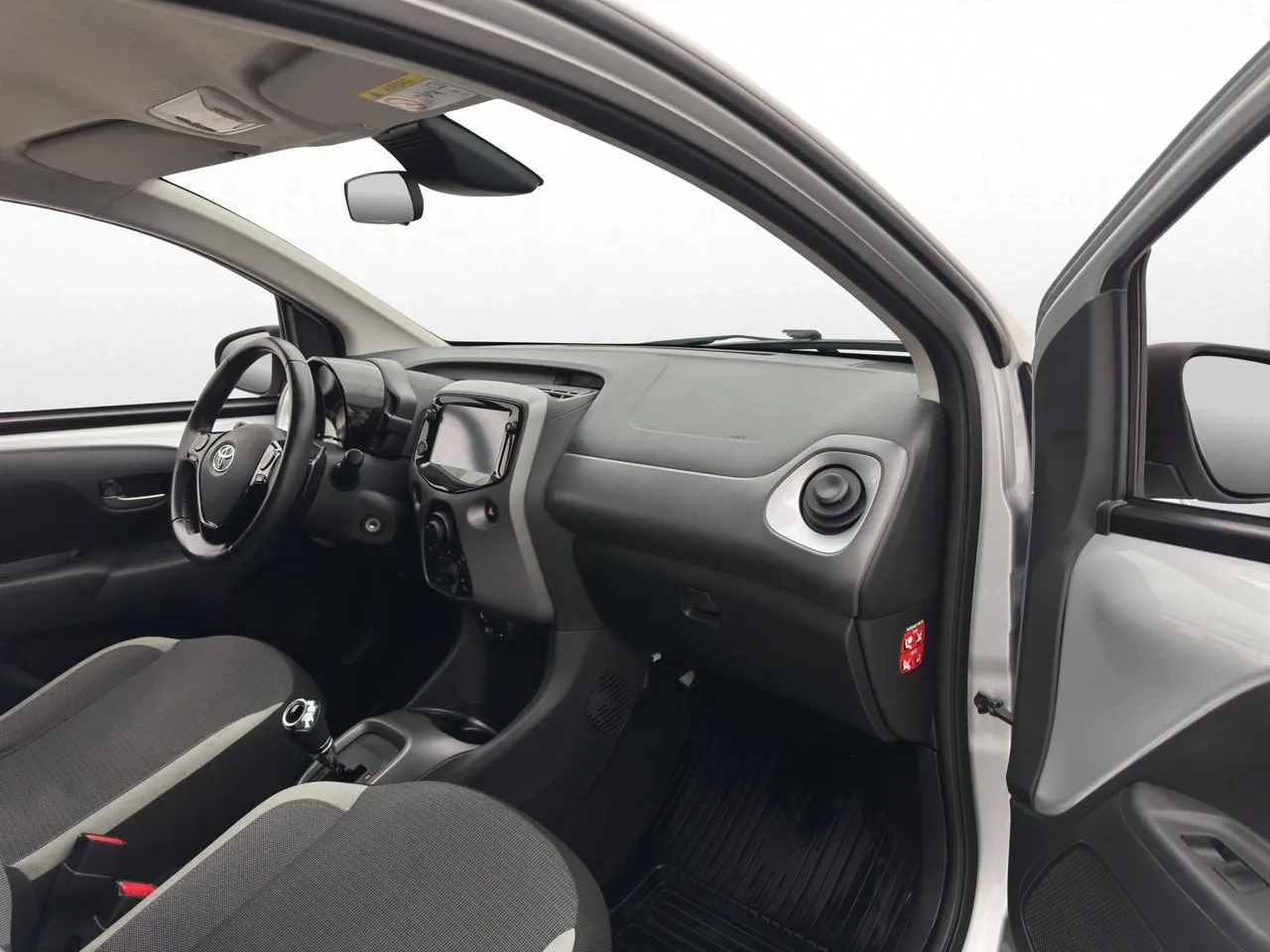 Vehicle image 23