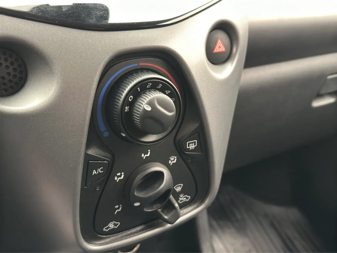 Vehicle image 20