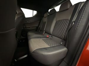 Toyota C-HR bild 30