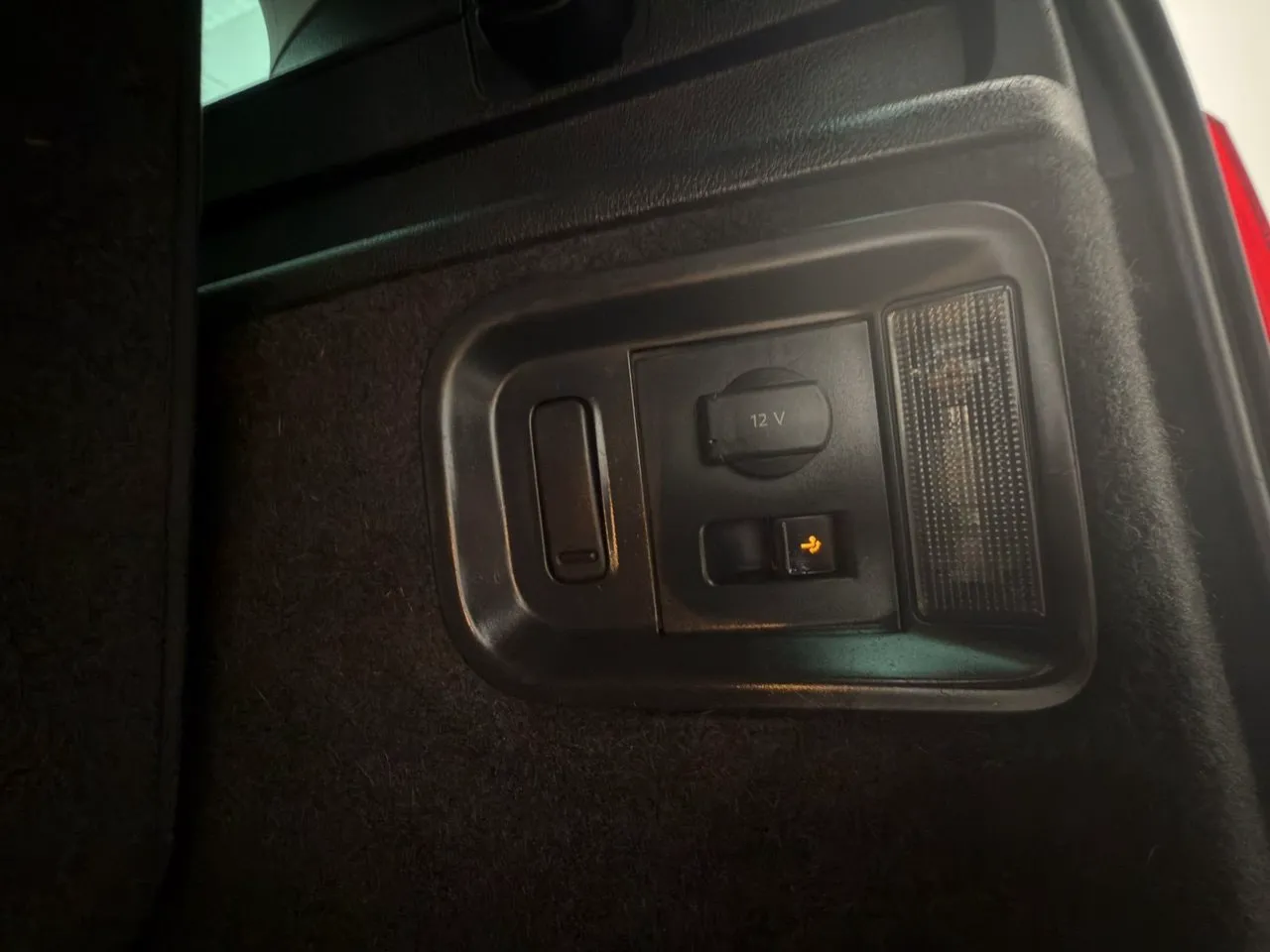Vehicle image 28