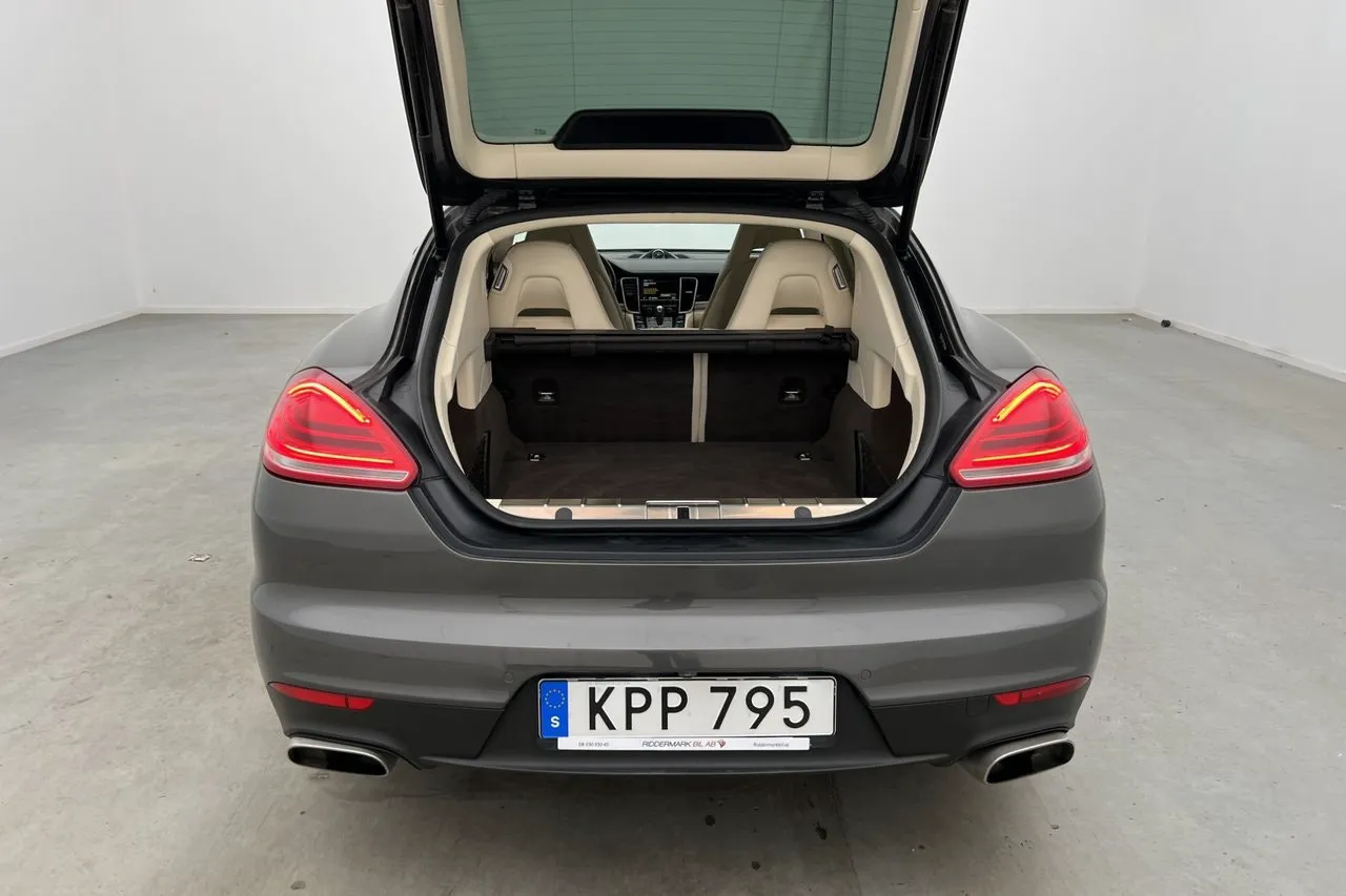Vehicle image 35