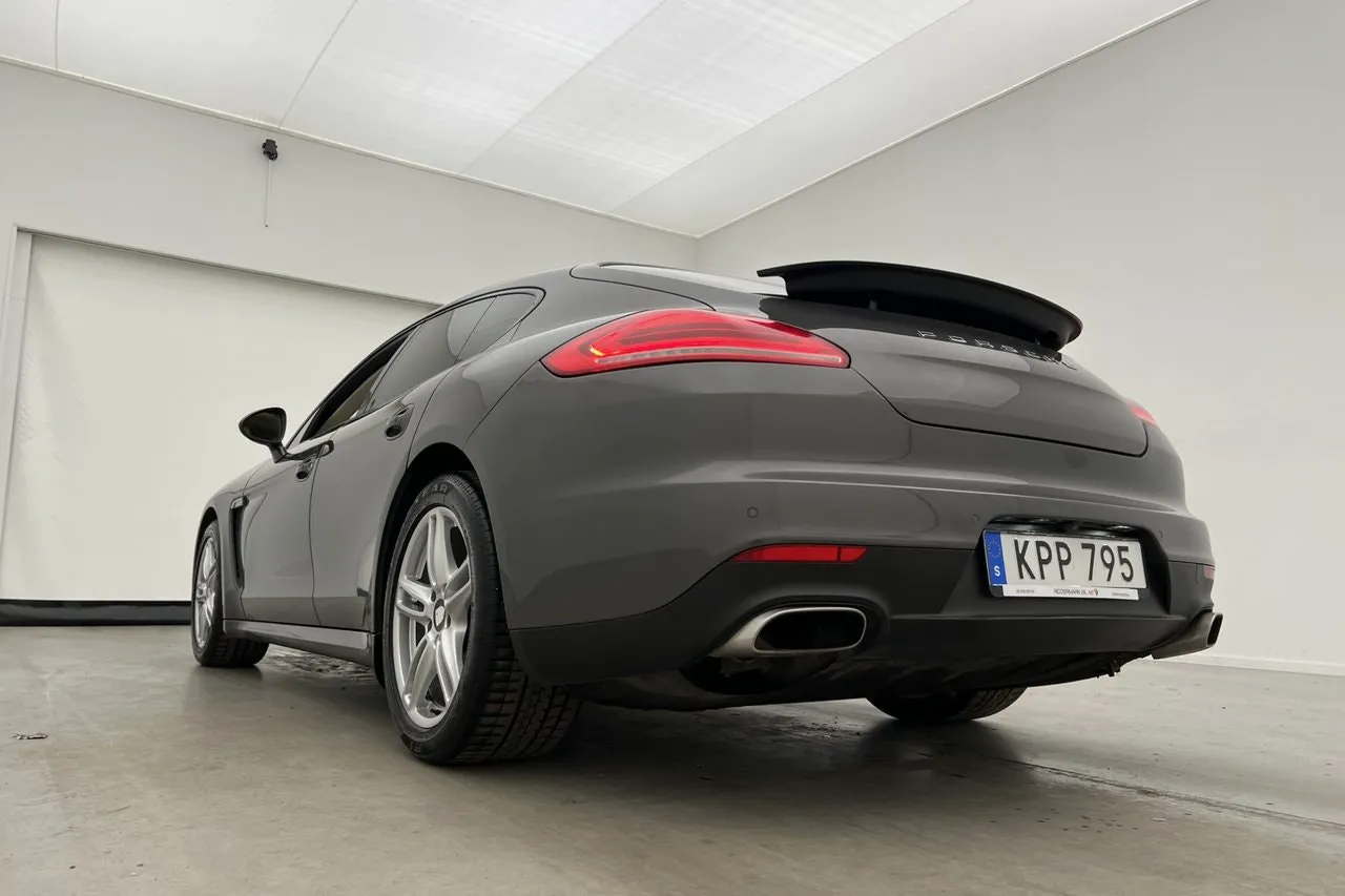 Vehicle image 37