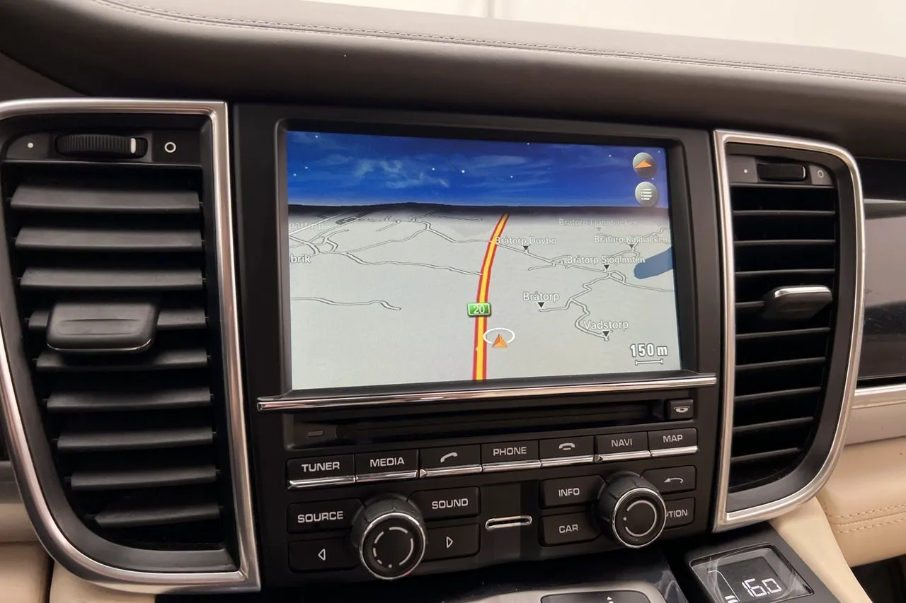 Vehicle image 20