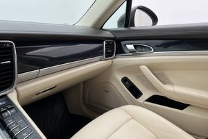 Porsche Panamera bild 29
