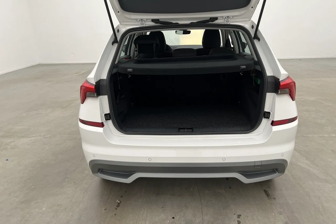 Vehicle image 22