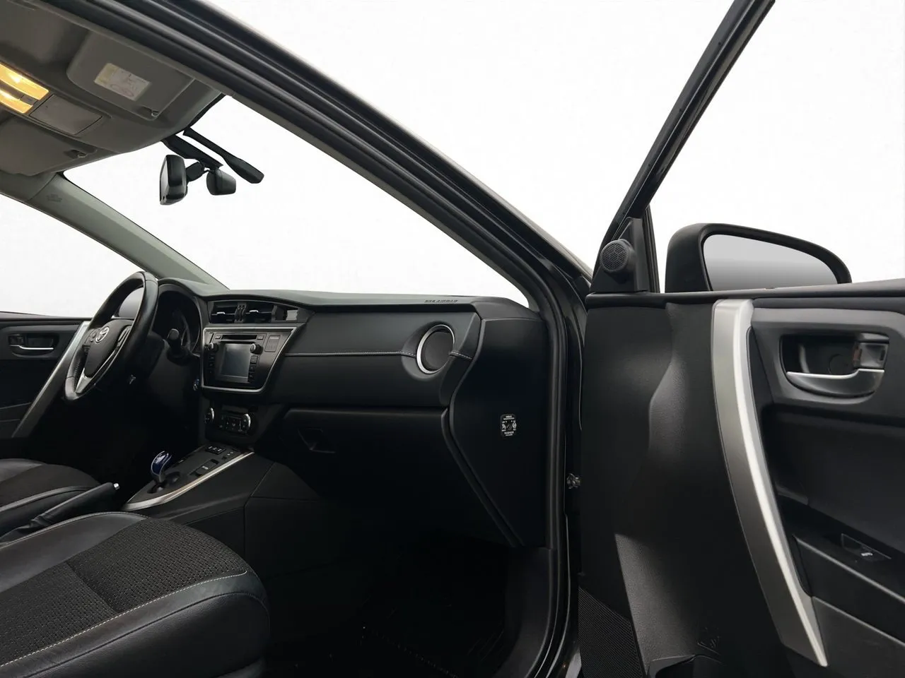 Vehicle image 23