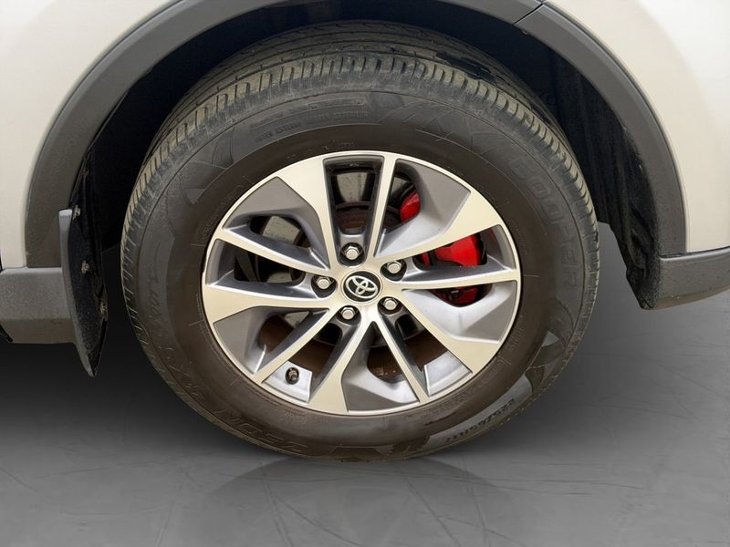 Toyota RAV4 bild 26