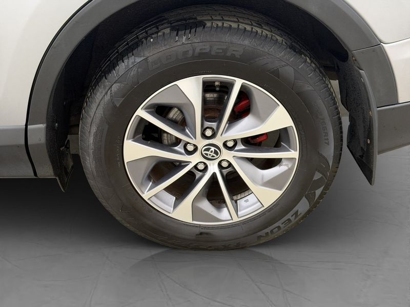 Toyota RAV4 bild 24