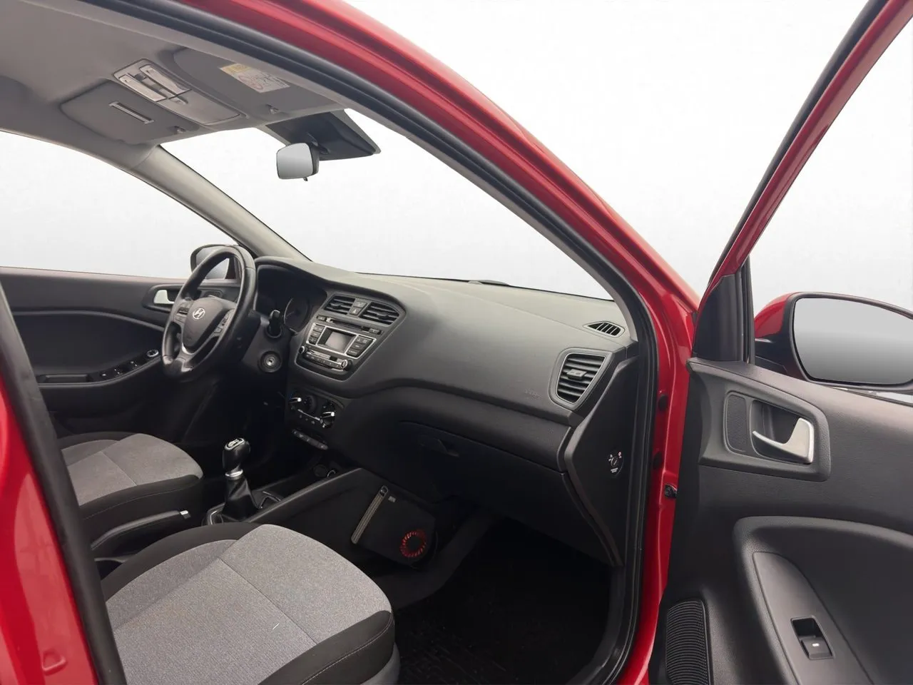 Vehicle image 18