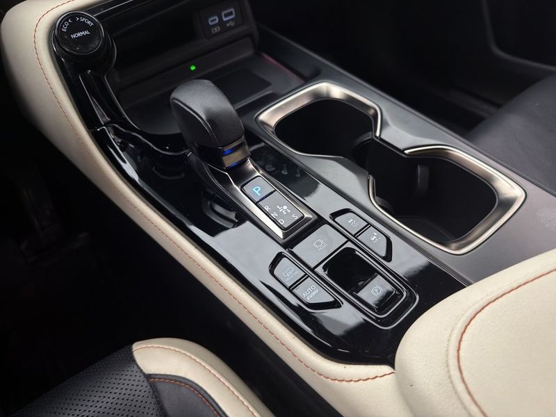 Lexus NX bild 27