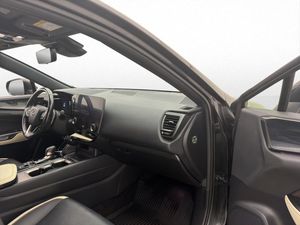 Lexus NX bild 29