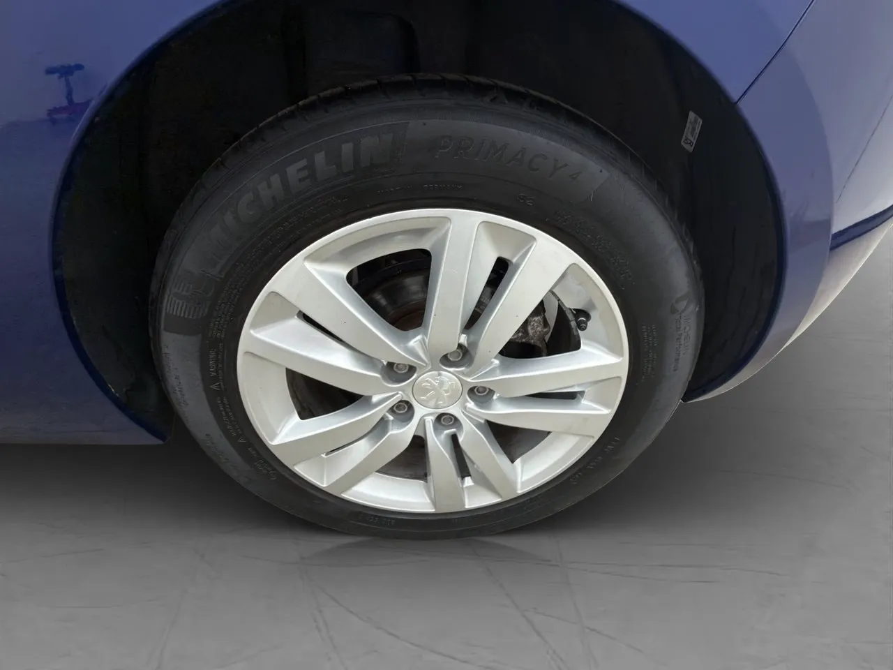 Vehicle image 31