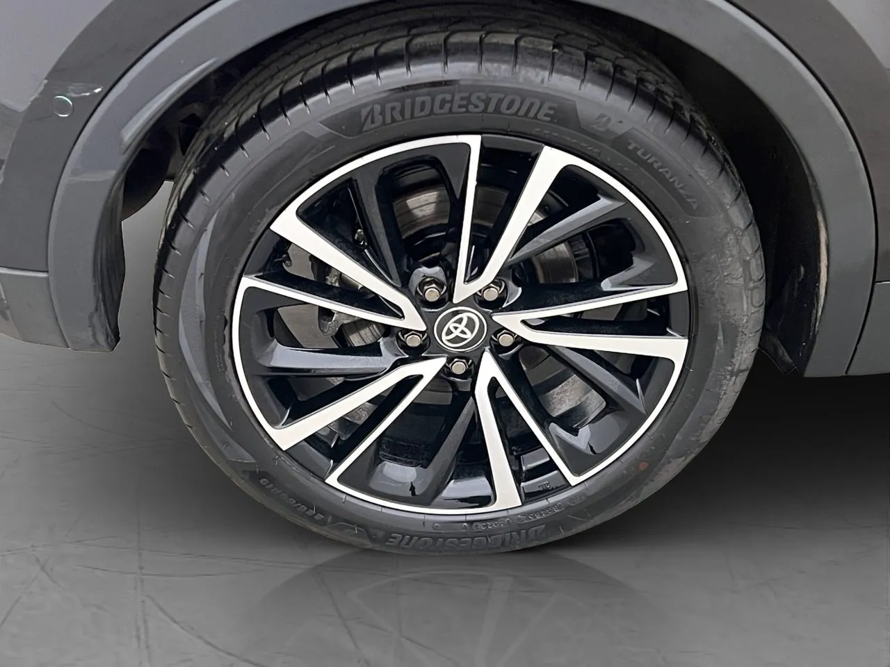 Vehicle image 36