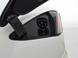 Tesla Model S bild 32
