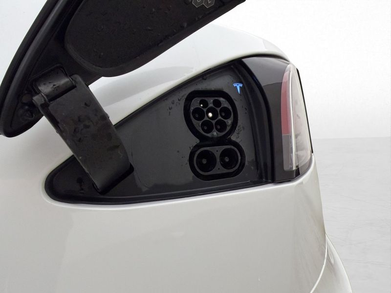 Tesla Model S bild 32