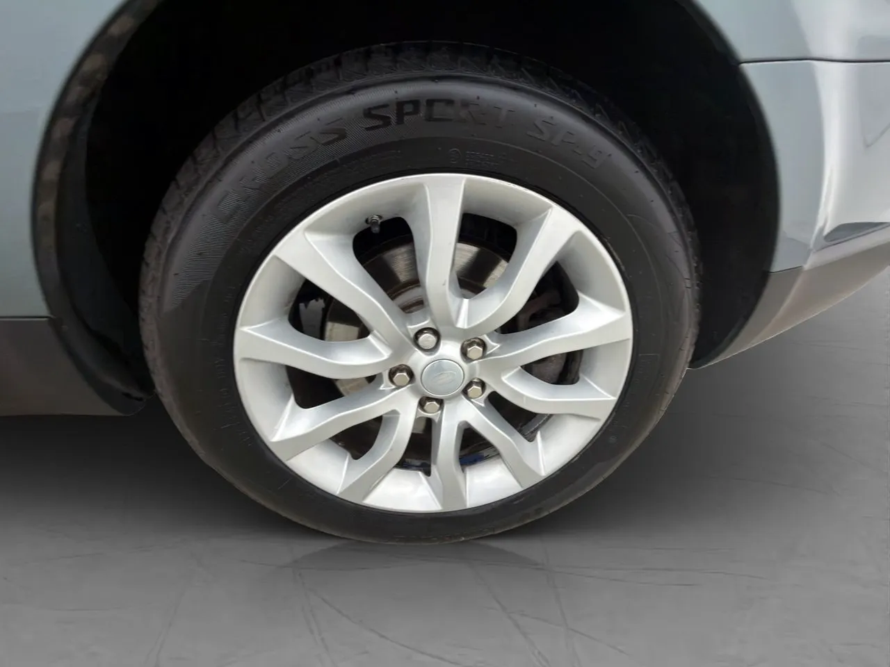 Vehicle image 35