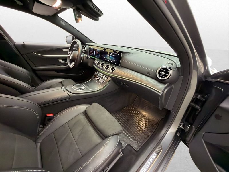 Mercedes E300 bild 32