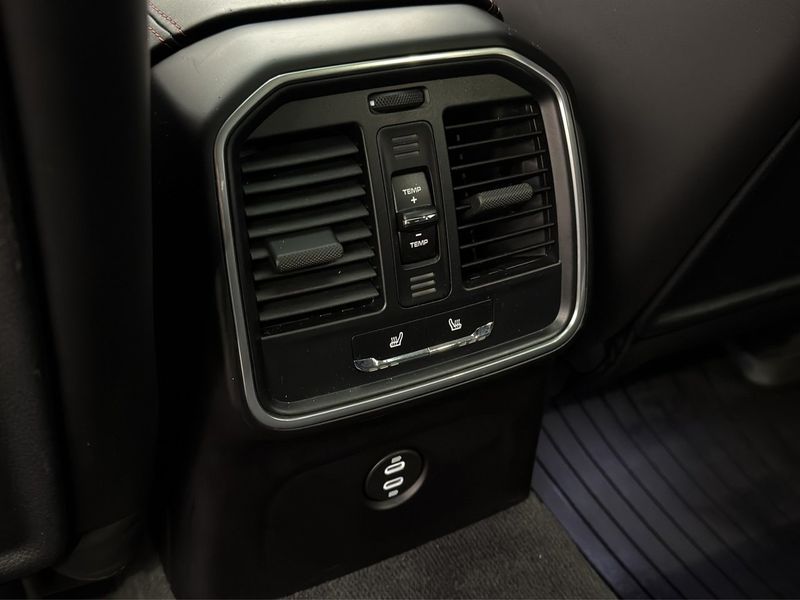 Porsche Macan bild 37