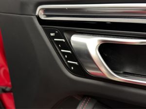 Porsche Macan bild 35