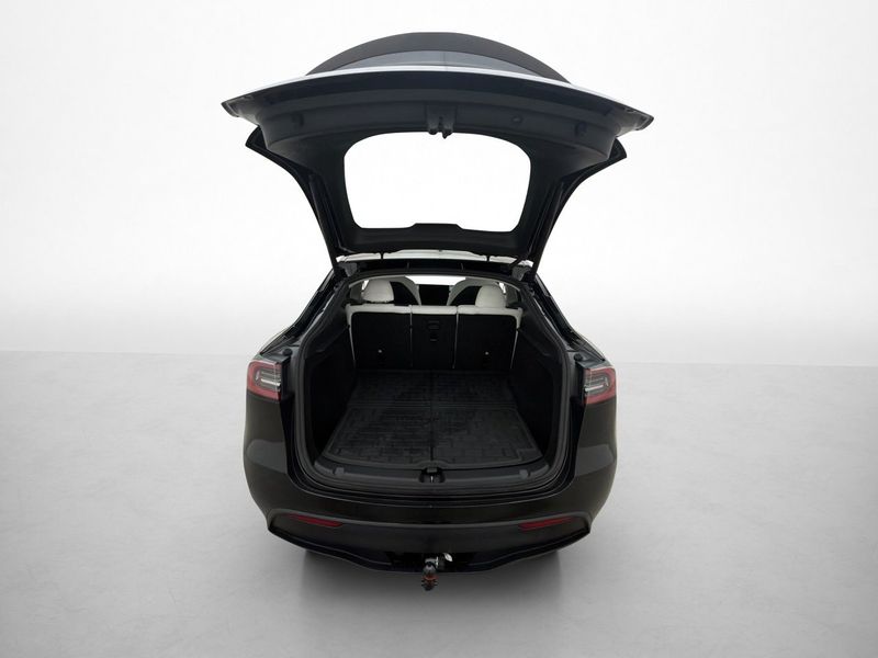 Tesla Model Y bild 30