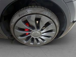 Tesla Model Y bild 34