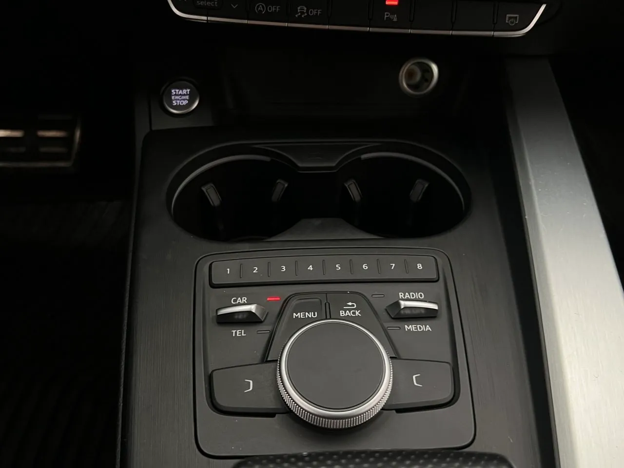 Vehicle image 24